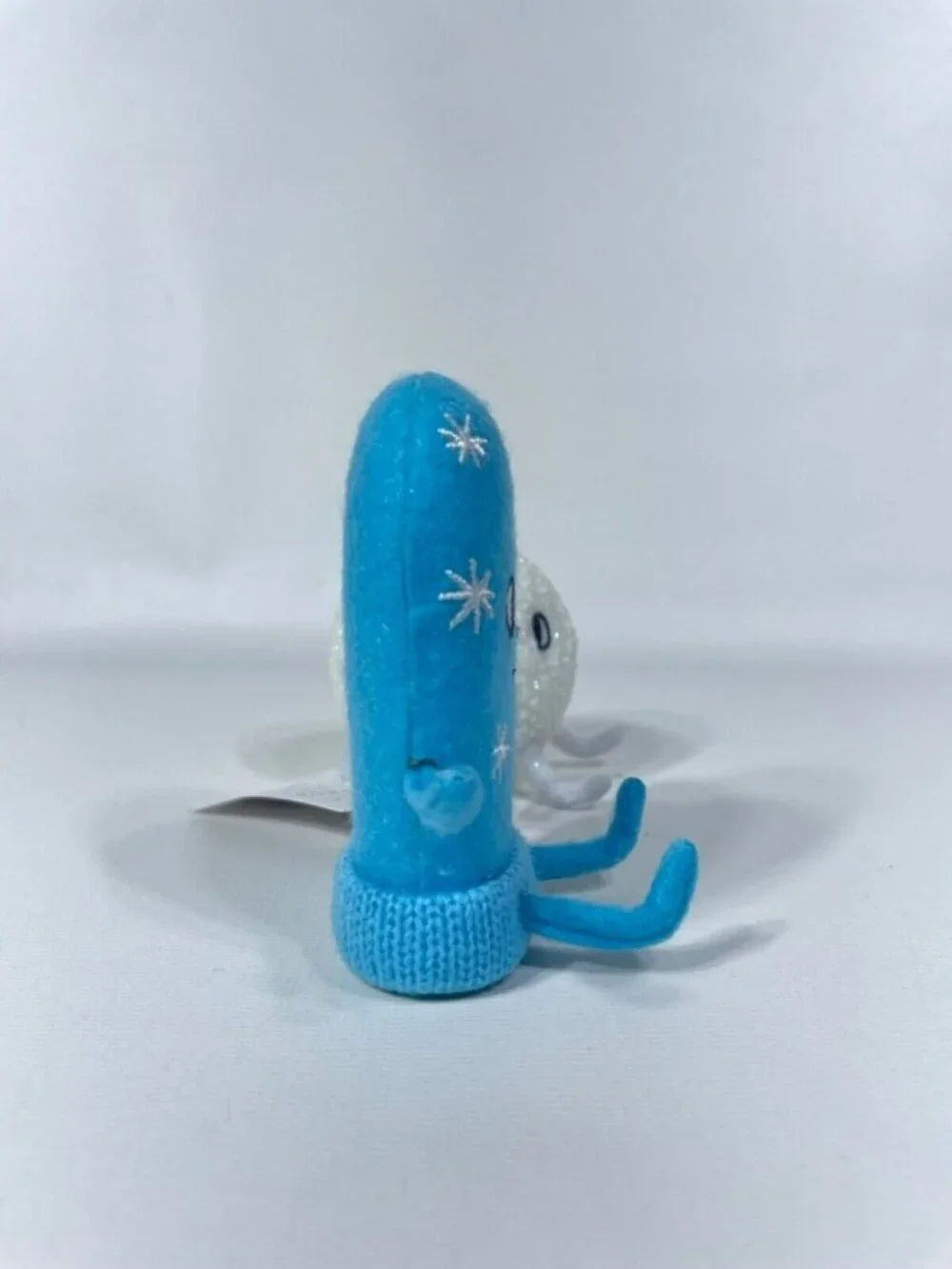 Wondershop Holiday Winter Felt Duo MITTEN & SNOWBALL Figures 8
